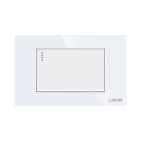 Intrerupator Simplu Mecanic LUXION cu Rama din Sticla, Standard Italian, 3M, alb