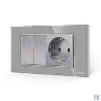Intrerupator Dublu Cap Scara + Priza cu Rama din Sticla LUXION, Standard Italian, 4M, gri