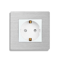 Priza Simpla LUXION cu rama din aluminiu, alb