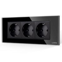 Priza Tripla cu Rama din Sticla LUXION, Standard Italian, 6M, negru