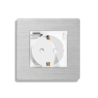 Priza Simpla cu Capac de Protectie LUXION cu rama din aluminiu, alb