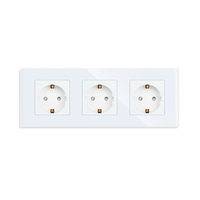 Priza Tripla cu Rama din Sticla LUXION, alb