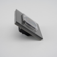 Priza Simpla cu Capac de Protectie cu Rama din Sticla LUXION, gri