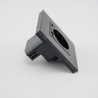 Priza Simpla + USB-A + USB-C LUXION cu Rama din Sticla, negru