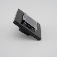 Priza Simpla cu Capac de Protectie cu Rama din Sticla LUXION, negru