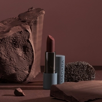 MÁDARA Velvet Wear 35 Dark Nude – Ruj Mat Cremos BIO, Natural și Vegan 4g