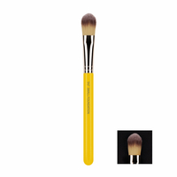 Bdellium Tools  Studio Series - Small Foundation - PENSULĂ MICĂ PENTRU FOND DE TEN ȘI PRODUSE CREMOASE - 947 S