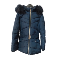 Geacă Lungă de Iarnă Puffer C&A Strong Amazing Girl cu Blăniță și Curea în Talie – Mărimea 146 (10-11 Ani) | Second Hand Premium