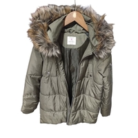 Geacă Groasă de Iarnă Puffer Primark cu Glugă și Blăniță, Verde Oliv – Mărimea 152 (11-12 Ani) | Second Hand Premium