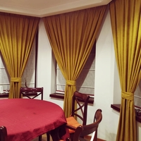 Draperie Madras și voal alb / perdea dungi