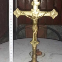 Crucifix de birou sau altar
