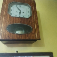 Ceas mecanic de perete