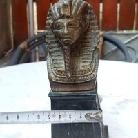 Statueta din bronz Tuthankamon