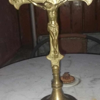 Crucifix de birou sau altar