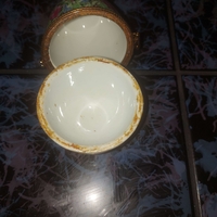 Cutiuță bijuterii tip ou Faberger