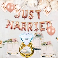 Set Baloane din Folie Metalizata, Flippy, Model Just Married, Litere de 40 cm, Baloane Party, Ambalaj Individual, Pai, Ata si Adeziv Incluse, Umflare cu Aer sau Heliu, Roz