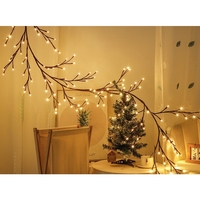 Instalatie Craciun tip Creanga Vafy, 144 LED-uri, Conectare USB, 8 Jocuri de Lumini, Telecomanda, 2.5 m, Prelungitor 2 m, 3V, Fir Negru, Alb Cald