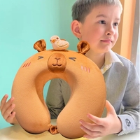 Perna de Calatorie in Forma de U, Vafy, Pentru Gat si Cap, Umplutura din Spuma cu Memorie, 30x30 cm, Model Capybara, Accesoriu de Voiaj, Birou, Masina, Sistem Prindere Capse, Maro