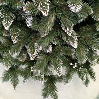 Brad artificial Christmas Deluxe by Sersimo, Crystal nins cu merisoare, 2D, 250cm