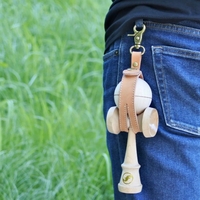 Husa pentru Kendama, Flippy, Husa de Depozitare pentru Kendama, din Piele Ecologica, Catarama cu Agatare pentru Transportare, Model Breloc Simplu, 19.5 x 2.5 cm, Apricot