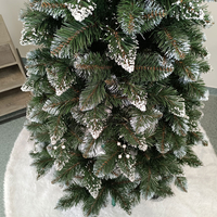 Brad artificial Christmas Deluxe by Sersimo, Crystal nins cu merisoare, 2D, 180cm