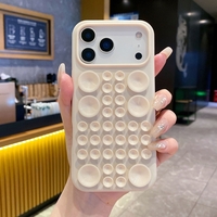 Husa cu Ventuze, Vafy, Compatibila iPhone 17, din Silicon, Interior Microfibra, Crem