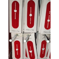 Martisor Bratara cu Sidef, Snur Rosu Reglabil, Margele Albe si Rosii, Pandantiv din Scoica, Modele de Sezon