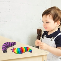 Jucarie Senzoriala Antistres, Flippy, Fidget Toys, Omida Curcubeu, 18.6 cm, Functie de Luminat, +3 Ani, Multicolor