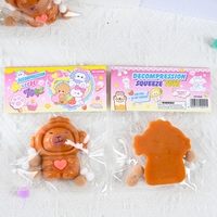 Jucarie Antistres Squishy, Flippy, cu Revenire Lenta, Model Capybara cu Inima, 7.5cmx6.5 cm, din TPR, Ambalaj Transparent, Maro