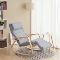 SONGMICS Scaun balansoar din lemn, suport picioare reglabil, maxim 150kg, 67x125x91cm, gri