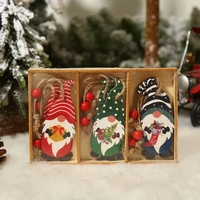 Set 9 Decoratiuni de Craciun din Lemn, Flippy, cu Snur pentru Agatare in Brad, 3 Modele Mos Craciun Diferite Dimensiuni, Multicolor
