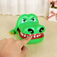 Jucarie interactiva Crocodil Dentist, Flippy, Joc de Grup/Familie, 13 Dinti, Extra Big 21 x 14.5 x 11 cm, Verde