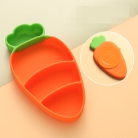 Set diversificare bebelusi Flippy, din silicon, 23.5 x 12.5 cm, 1 farfurie compartimentata in forma de morcov, lingurita si furculita, pai, perie pai, fara alergeni, ventuza fixare, forma creativa, portocaliu