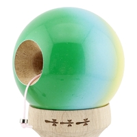 Kendama X Originala, Profesionala, Flippy, Big Cups V2, Super Sticky cu Cupe Mari, din lemn 18 cm, Rulment Metalic cu Ata 55 cm, Galben/Albastru/Verde