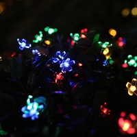 Instalatie Craciun, 5 metri, 20 Becuri LED tip Flori de cires, pentru exterior cu incarcare solara, Multicolor, Vafy