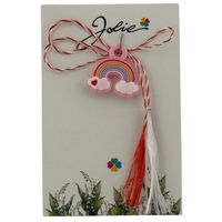 Martisor pentru Copii, Jolie, Material Cauciuc, Ambalaj Carton cu Design, Multicolor, Model Curcubeu