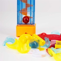 Set de constructie din piese magnetice educative pentru copii 134 de piese, multicolor