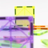 Set de constructie din piese magnetice educative pentru copii 60 de piese, multicolor