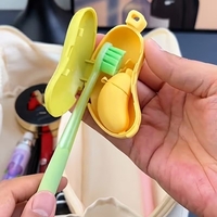 Capac Protector pentru Periuta de Dinti, Vafy, cu Recipient Pasta de Dinti, Portabil, cu Agatatoare, din Plastic 8.7 x 3 cm, Verde/Galben