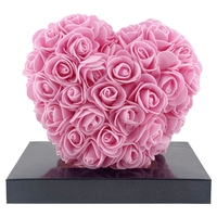 Inima din Flori, Flippy, Inimioara din Trandafiri de Spuma, Inima 15 x 15 x 9 cm / Cutia Trasparenta 16 x 15 x 10 cm, Roz
