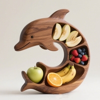 Platou pentru Servire, Vafy, in Forma de Delfin, 4 Compartimente pentru Mezeluri, Branzeturi, Snacksuri, Fructe, Design Artistic, din Lemn Masiv, 26 x 25 x 4 cm, Maro Natur