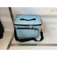 Geanta pentru Picnic cu izolare termica, Flippy, Multifunctionala, Compartimentata, 2 Tipuri de Manere, Impermeabila, 26x24x17 cm, Albastru Deschis