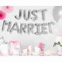 Set Baloane din Folie Metalizata, Flippy, Figurine Litere, Model Just Married, Tema Nunta, 40 cm, Baloane Party, Ambalaj Individual, Pai inclus, Umflare cu Aer sau Heliu, Argintiu
