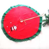 Covoras pentru Bradul de Craciun, Flippy, din Tesatura Pufoasa, cu Fundite de Prindere, Model Mos Craciun, Rosu/ Verde, Diametru 90 cm