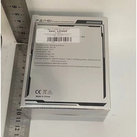 Mini Aparat de Ras Electric, Vafy, din ABS cu Fibra de Carbon, Portabil, Cap Rotativ Detasabil cu 2 Lame de Otel, Rezistent la Apa, Incarcare Type-C, Autonomie 45 min, Alb/Negru
