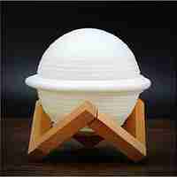 Lampa de Veghe, Flippy, Model Planeta Saturn, 3D, Lumina Alb Cald, Suport din Plastic, cu Baterii, 13 cm, Alb