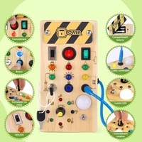Jucarie Educativa Montessori pentru Copii, Flippy, Model Busy Board, Tableta din Lemn cu Circuit Luminos, 36 Comutatoare, Lumini LED, 19,5 x 9,7 x 3