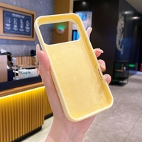 Husa cu Ventuze, Vafy, Compatibila iPhone 17, din Silicon, Interior Microfibra, Crem