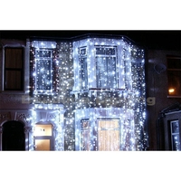 Instalatie Craciun Profesionala de Exterior IP65, Tip Perdea, 9m x 5m, 4500 Led-uri Mari, Alb rece, cu flash, Alimentator si prelungitor 6,5 m, Interconectabila, Fir negru, Vafy