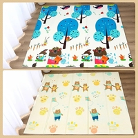 Covoras pentru Copii, Flippy, cu 2 Fete, Model Zmeu/Ursi, din XPE+PE, Impermeabil, Antiderapant, Protectie Termica, +3 Luni, Pliabil, 180 x 200 x 1.5 cm, Multicolor